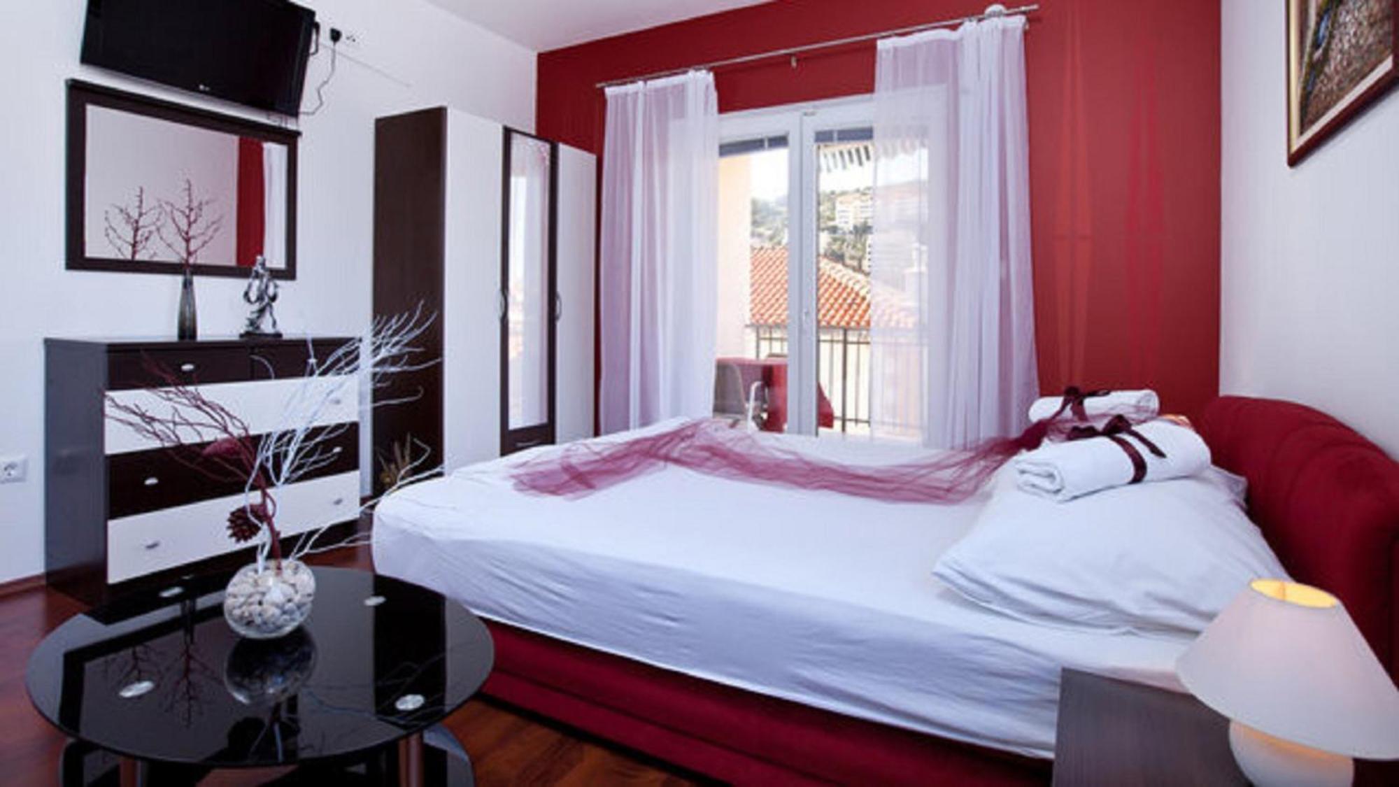 Apartments Villa Aura - Adult Only Dubrovnik Bagian luar foto