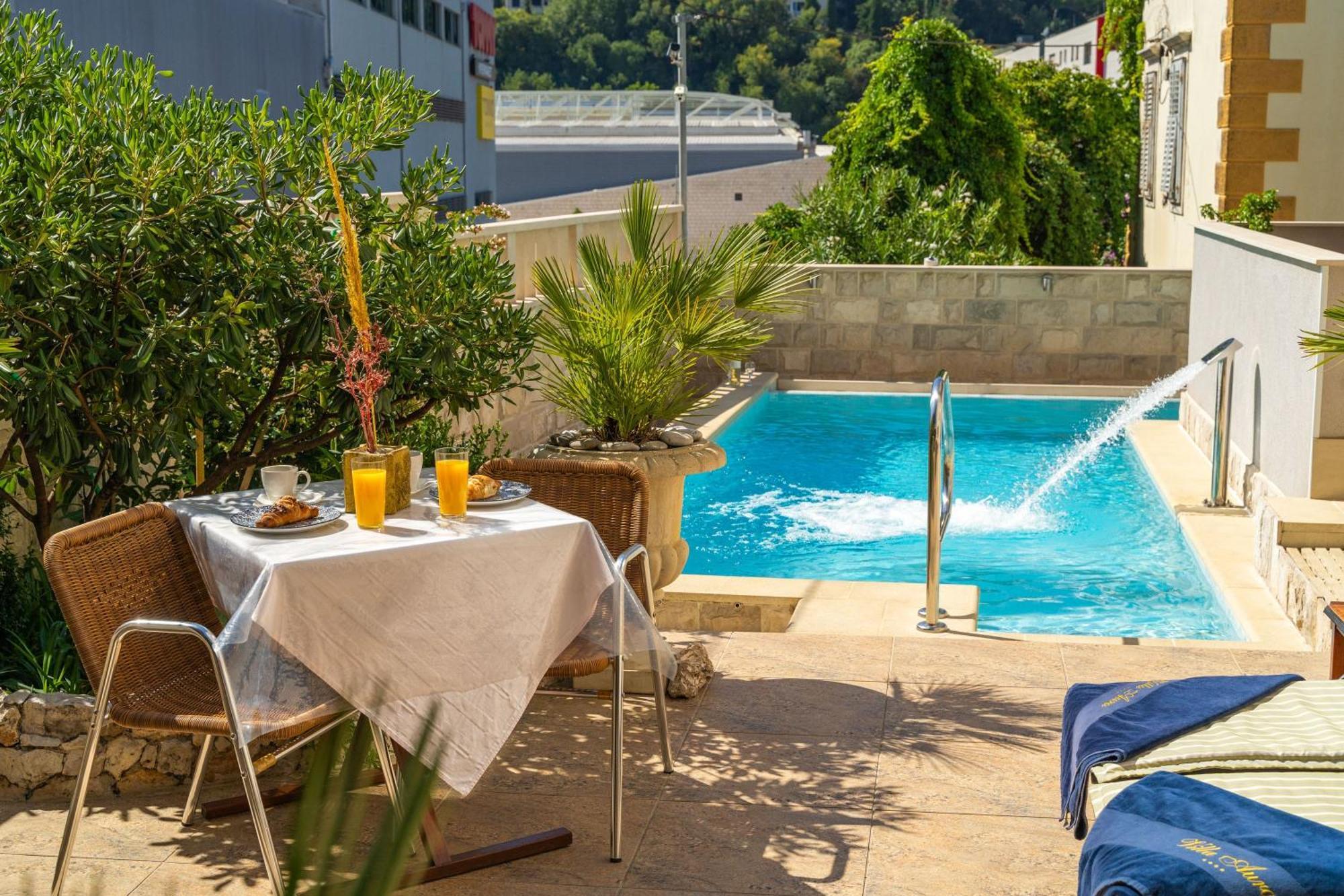 Apartments Villa Aura - Adult Only Dubrovnik Bagian luar foto