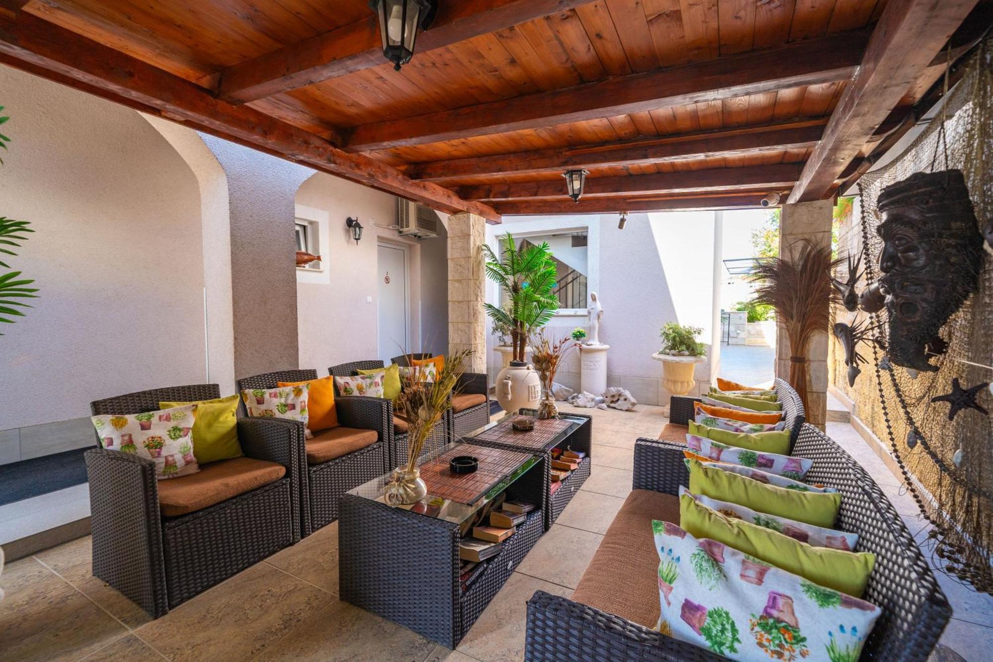 Apartments Villa Aura - Adult Only Dubrovnik Bagian luar foto