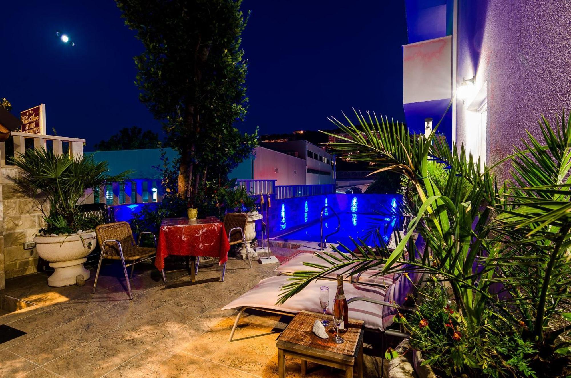 Apartments Villa Aura - Adult Only Dubrovnik Bagian luar foto
