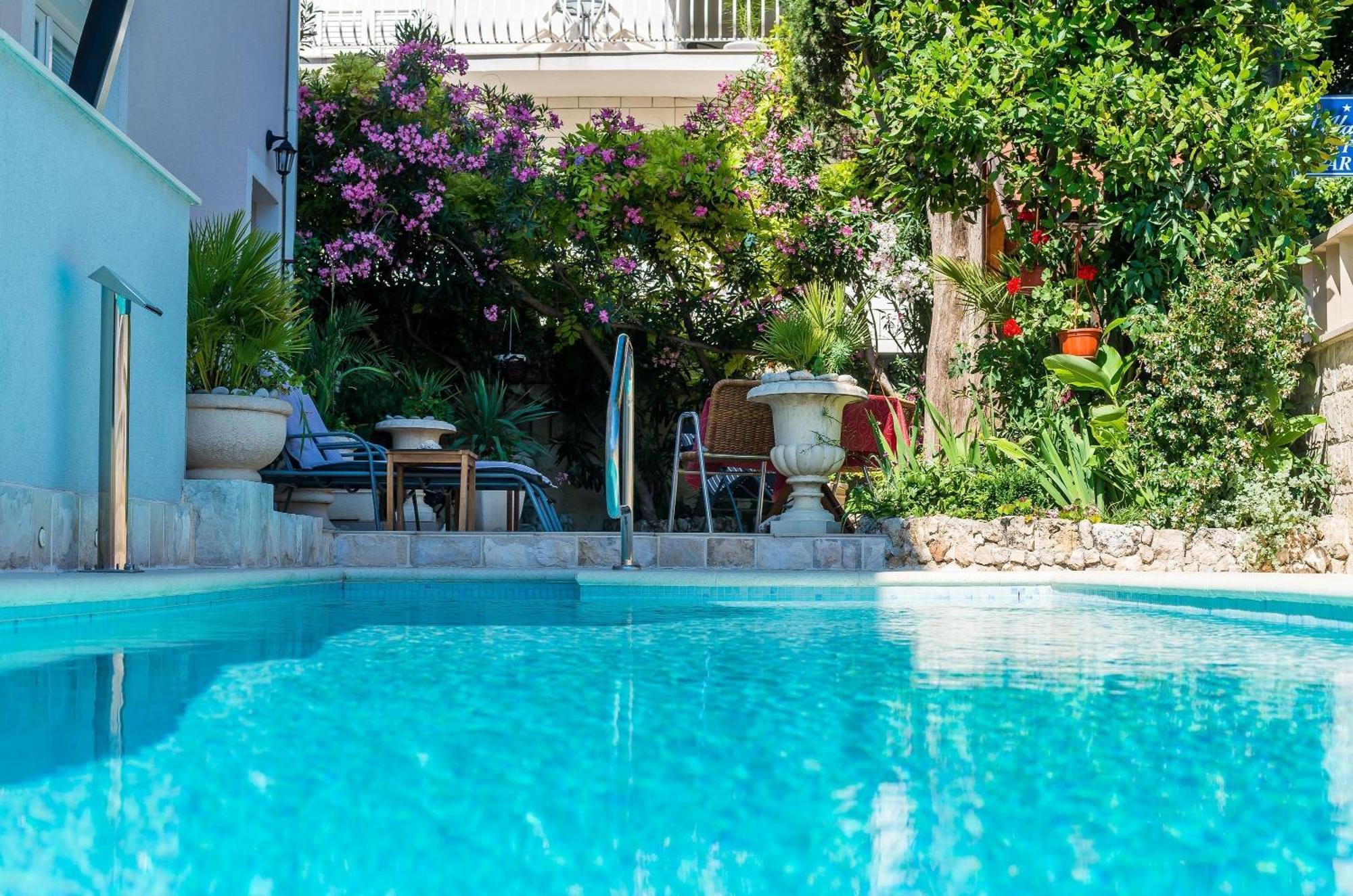 Apartments Villa Aura - Adult Only Dubrovnik Bagian luar foto