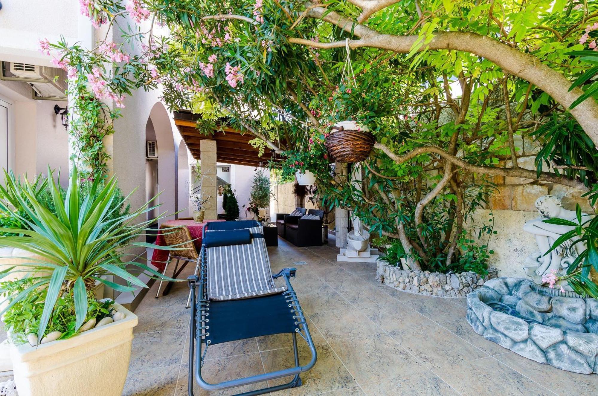 Apartments Villa Aura - Adult Only Dubrovnik Ruang foto