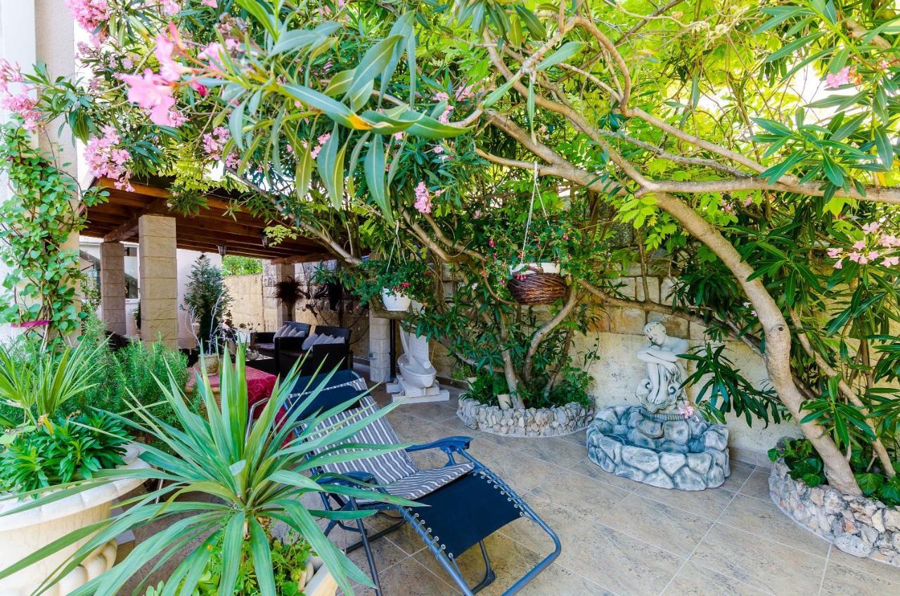 Apartments Villa Aura - Adult Only Dubrovnik Ruang foto